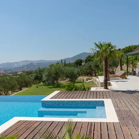 Dalmatian Oasis Luxury Villa *