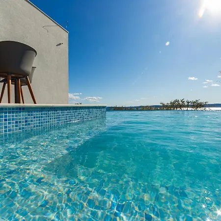 Dalmatian Oasis Luxury * Kastela