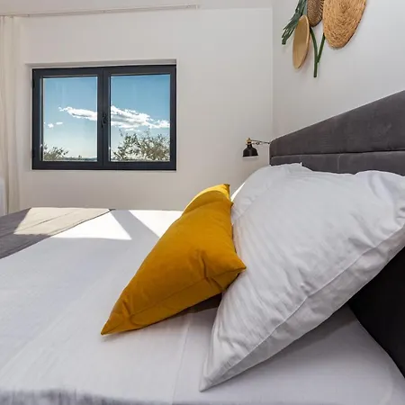 Dalmatian Oasis Luxury Villa *