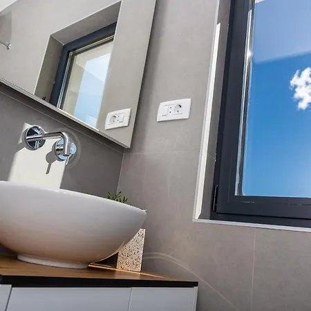 Dalmatian Oasis Luxury Kaštela